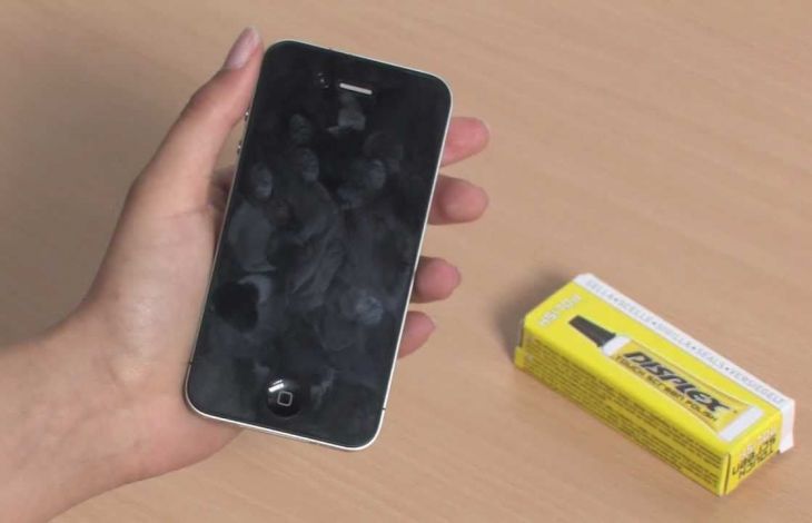 Kratzer auf dem Smartphone Display entfernen