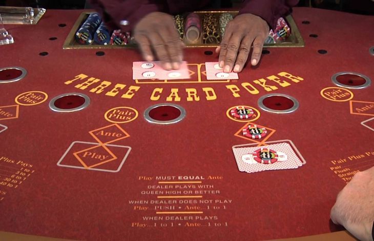 Three Card Poker spielen