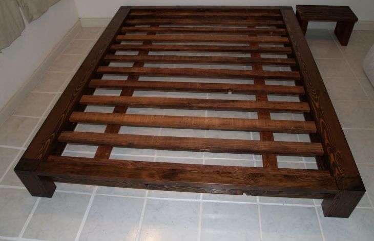 Ein Holzbett bauen