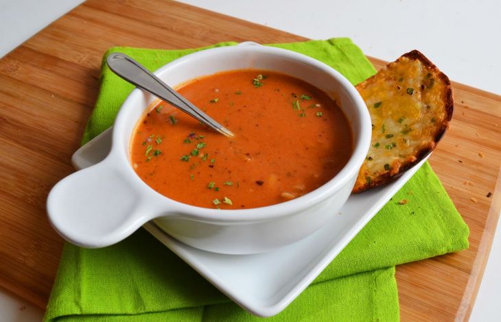 Tomatensuppe zubereiten