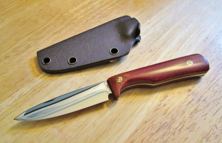 Ein Messer werfen