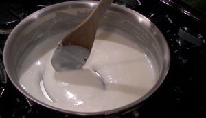 Bechamelsauce zubereiten