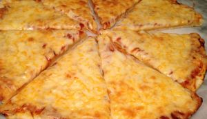 Pizzateig ohne Hefe zubereiten