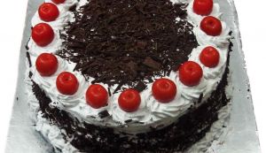 Schwarzwälder Kirschtorte backen