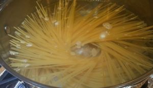 Wie man Spaghetti kocht