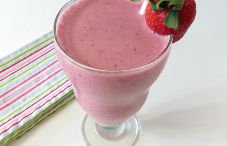 Erdbeeren Milchshake herstellen